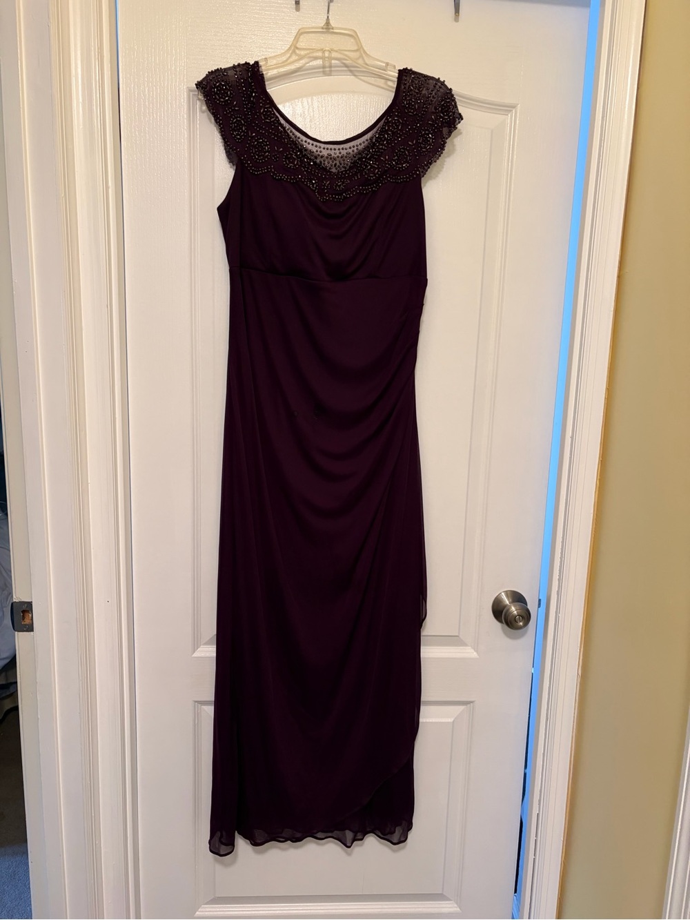 Elegant Beaded Cap-Sleeve Evening Dress in Deep Plum